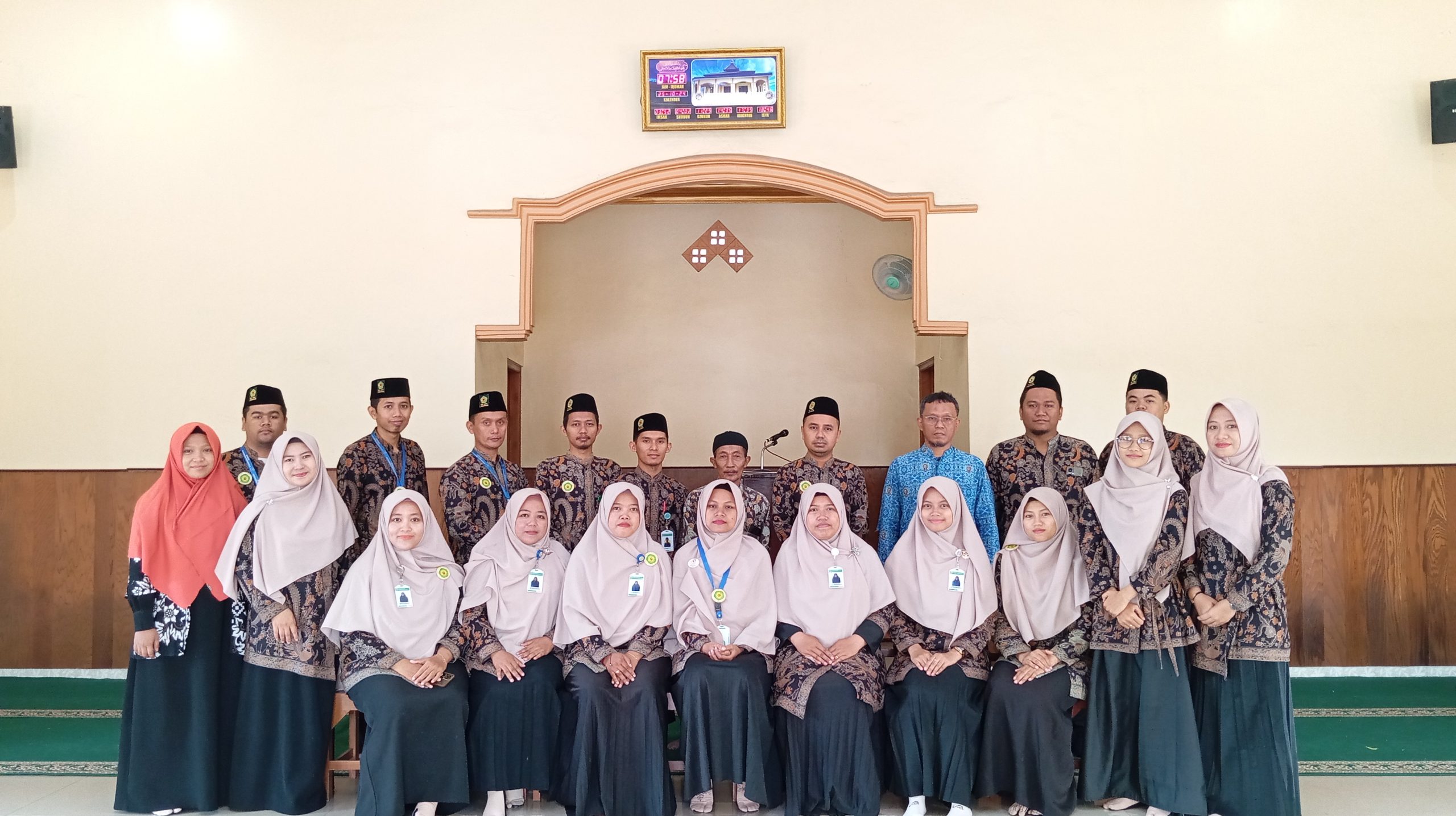 Membangun Generasi Emas